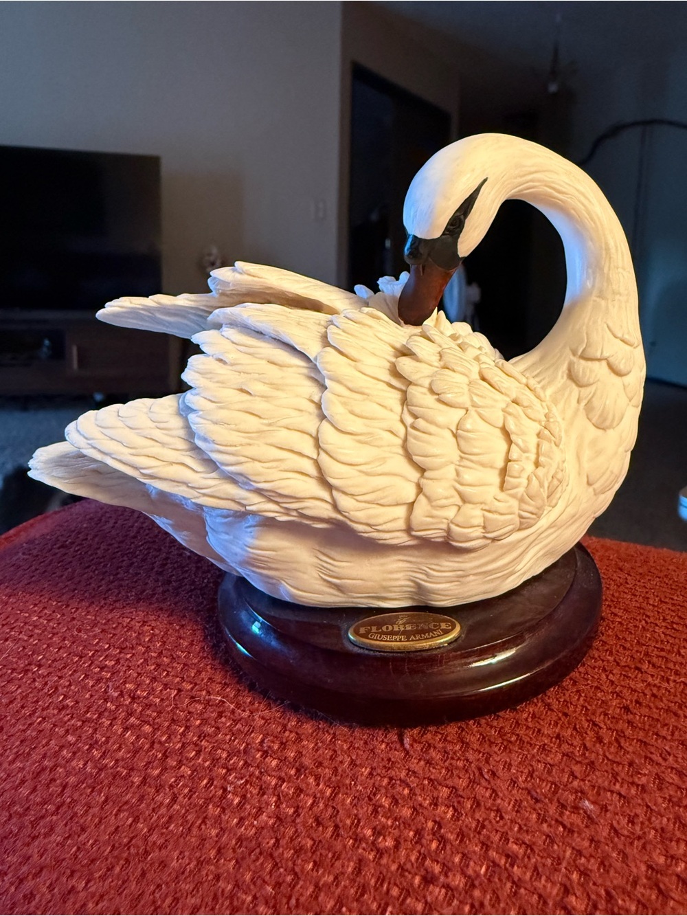 Guiseppe Armani Swan Figurine